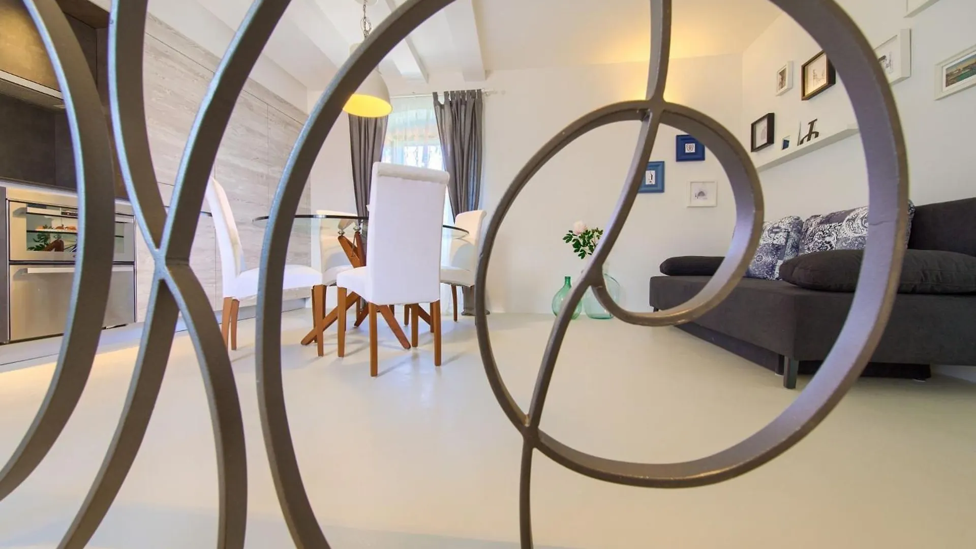 Vibrant And Elegant Downtown Krk Apartments Krk Town