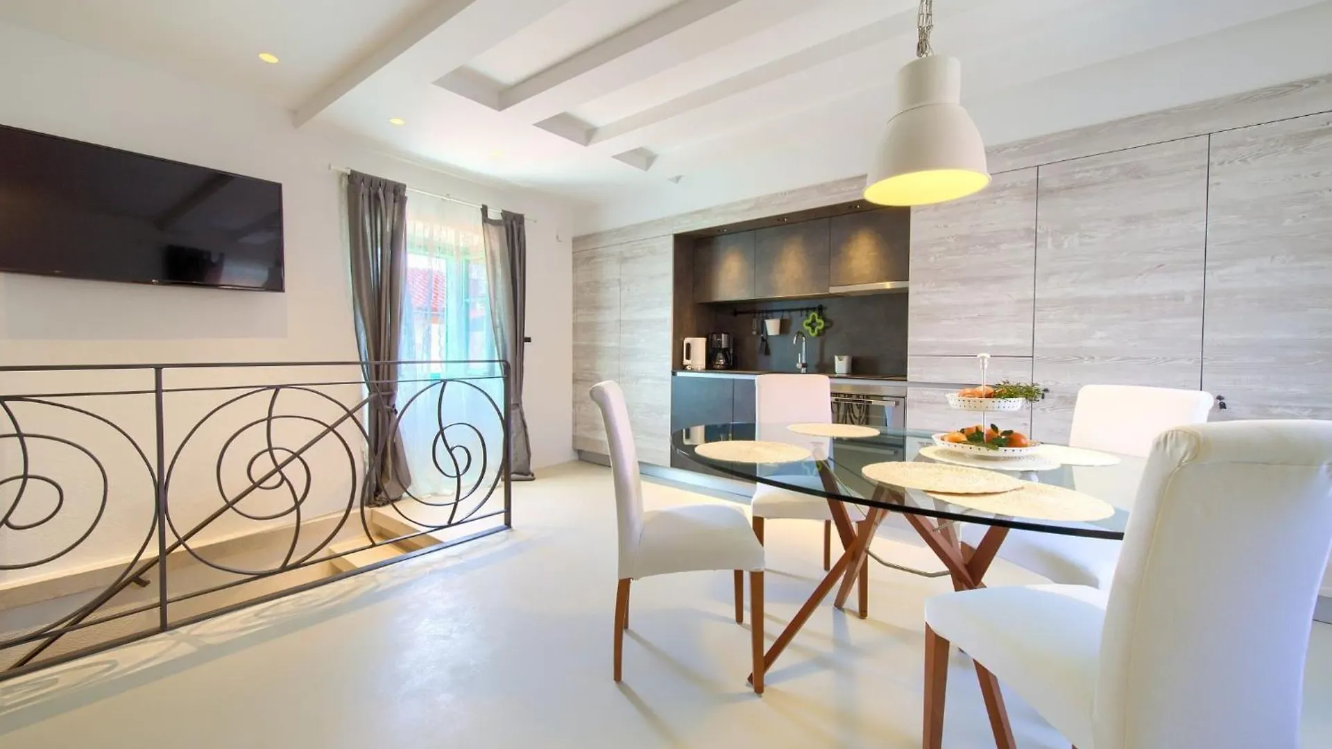 Vibrant And Elegant Downtown Krk Apartments Krk Town
