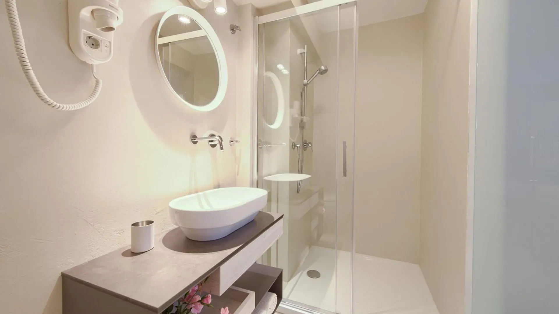 Vibrant And Elegant Downtown Krk Apartments Krk Town