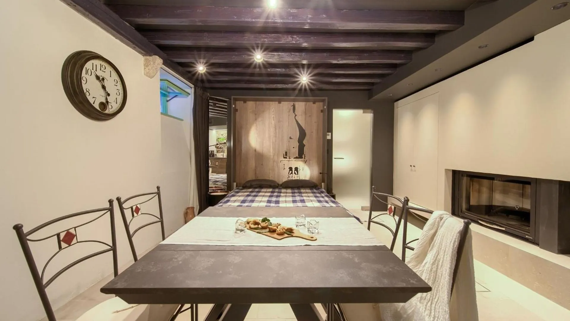 Vibrant And Elegant Downtown Krk Apartments Krk Town
